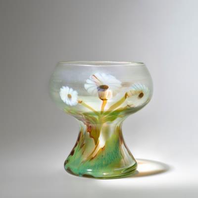 Daisy Paperweight Vase