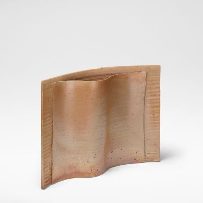 Pot with folded front