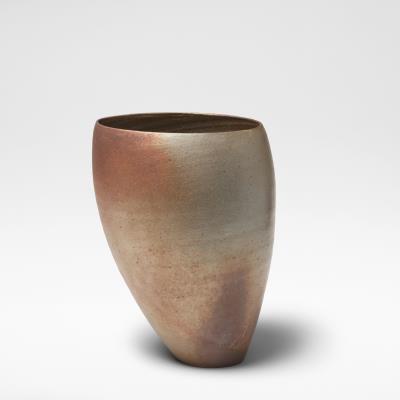 Leaning Pot