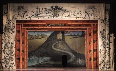 Décor de théâtre pour Bacchanale