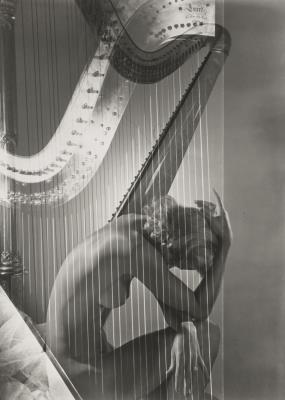 Lisa with Harp