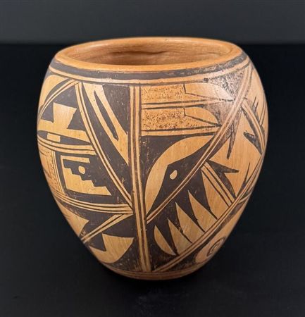 Walpi Hopi Pottery Jar
