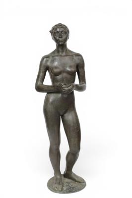 Female nude standing