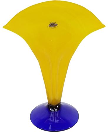 Art Glass Fan Vase