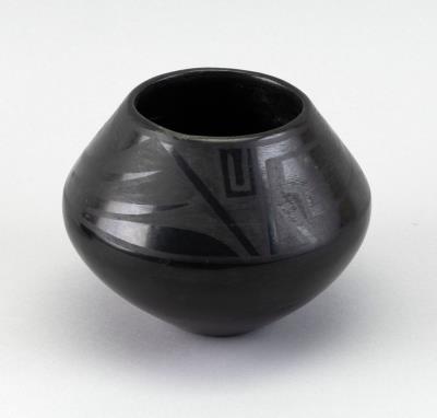 SAN ILDEFONSO BLACK ON BLACK POTTERY BOWL