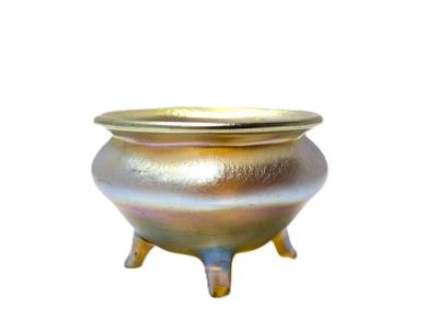 Fvrile Glass Salt Cellar Footed Cabinet Vase