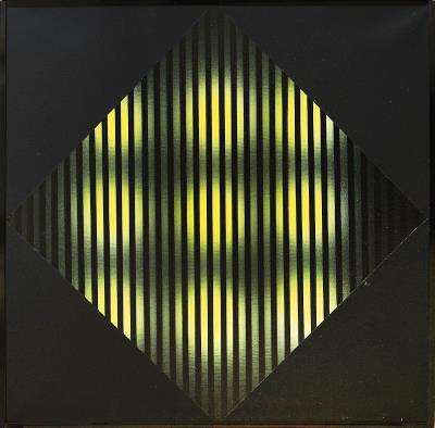 Light-Vibration in Black-Yellow