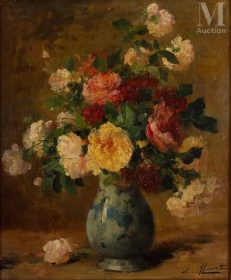 Bouquet of roses in a vase