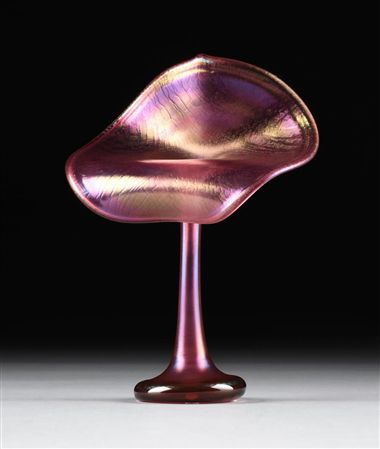 JACK-IN-THE-PULPIT VASE