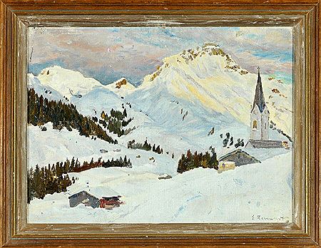 Dorf in winterlicher Alpenlandschaft