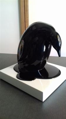 "black Penguin"