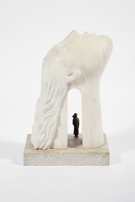 Cabeça de mulher by Jorge Pe-Curto - Auction record, sale price, and art valuation. Compare with similar artists and explore comparable artworks.