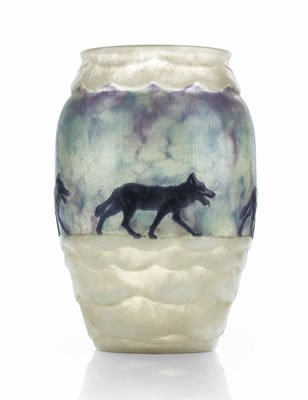 A 'LES LOUPS DANS LA NEIGE' VASE, CIRCA 1926