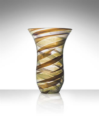 A PENNELLATE VASE, MODEL N. 3840