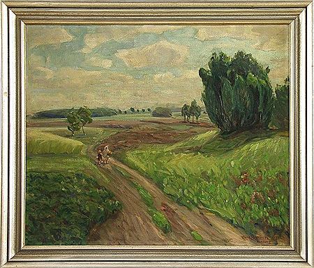 "Mutter mit Kind auf einem Feldweg in Wiesenlandschaft"