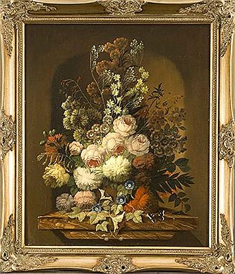 Üppiges Blumenstillleben mit Schmettering auf Trompe-l'oil Marmorsockel