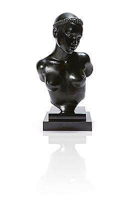 Buste de jeune africaine by Pierre Meauze - Auction record, sale price, and art valuation. Compare with similar artists and explore comparable artworks.