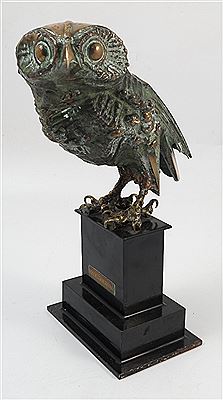 Model of an owl by Walenty Pytel - Auction record, sale price, and art valuation. Compare with similar artists and explore comparable artworks.