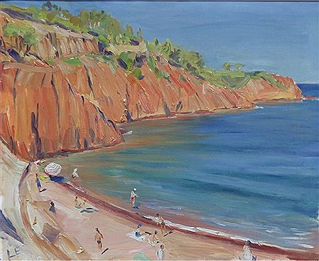 Belebter Strand an der Cote de Azur