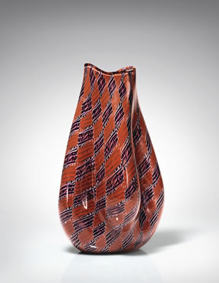 "FANTASIA CORALLO AMETISTA" VASE by Archimede Seguso - Auction record, sale price, and art valuation. Compare with similar artists and explore comparable artworks.