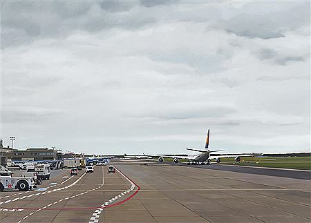 Flughafen (Frankfurt) - Rollfeld