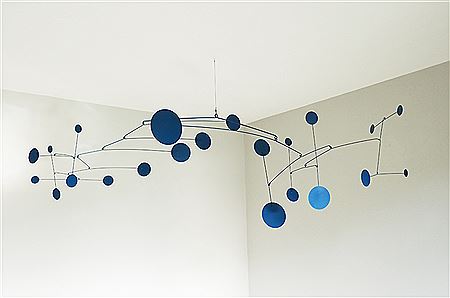 Bleu chromatique by Creation Paradox - Auction record, sale price, and art valuation. Compare with similar artists and explore comparable artworks.