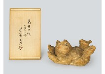 Dog wanting to swim by Hideaki Maejima - Auction record, sale price, and art valuation. Compare with similar artists and explore comparable artworks.