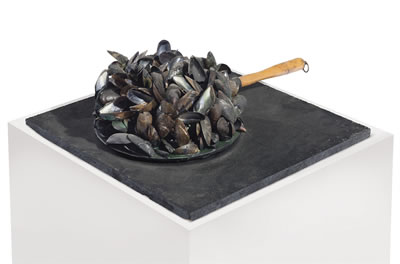 Poêle de moules by Marcel Broodthaers - Auction record, sale price, and art valuation. Compare with similar artists and explore comparable artworks.
