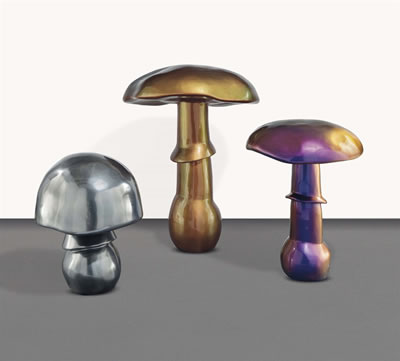 Three Works: Mushroom (Starchrom III Evo 1- Rage Extreme GP-Holographie Glitter), Mushroom (UG Autowave blau-met Libelle 55-483-x Stardust) and Mushroom (UG Silber met-Auotwave CM 308 C4-Black Jade-Amber Gold)