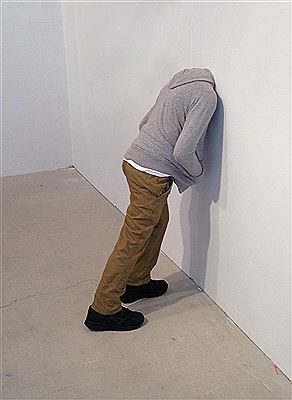 Head in the wall (child), 2013