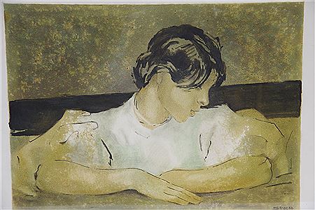 Jeune femme accoudée