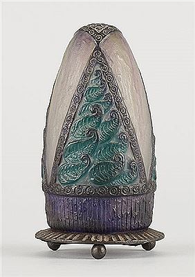 Chien assis. by Arthur Craco - Auction record, sale price, and art valuation. Compare with similar artists and explore comparable artworks.