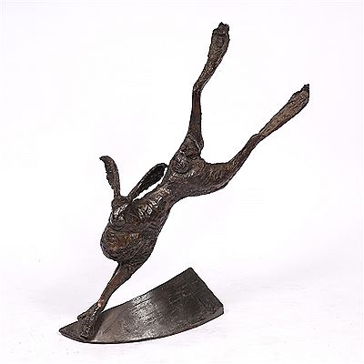 Landing Hare