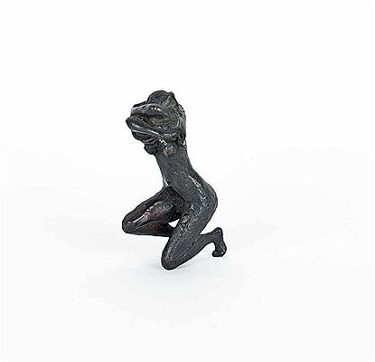 Unclothing woman by Ernemann Sander - Auction record, sale price, and art valuation. Compare with similar artists and explore comparable artworks.