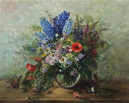 "Prachtvoller bunter Sommerblumenstrauß", mit Wiesenblumen, Schmetterling und Schnecke, in einer Glasvase