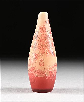 CAMEO GLASS CABINET VASE
