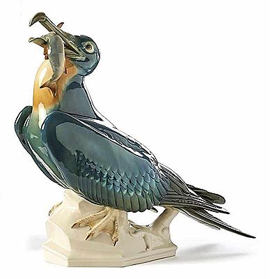 Kormoran mit Fisch im Schnabel