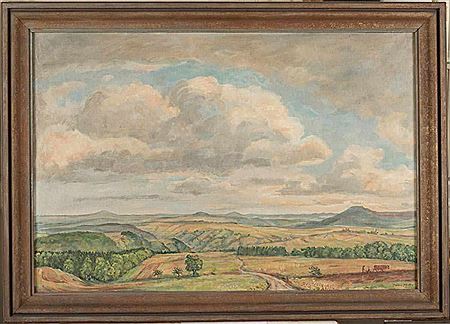 Landschaft bei Blankenheim in der Eifel mit hohen Wolken