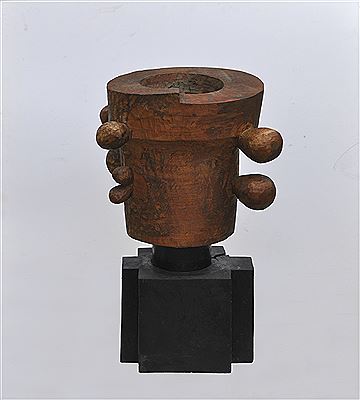 Untitled by Yasuo Fuke - Auction record, sale price, and art valuation. Compare with similar artists and explore comparable artworks.