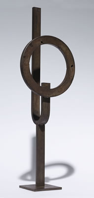 Scultura con cerchio by Ettore Colla - Auction record, sale price, and art valuation. Compare with similar artists and explore comparable artworks.
