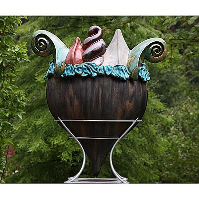 Giant Delights of Eden Sundae