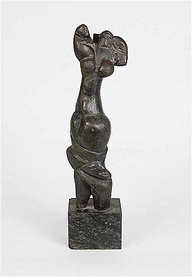 Stehende weibliche Figur