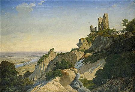 Burgruine in deutscher Flusslandschaft, links davon kleine Ausflugsgesellschaft