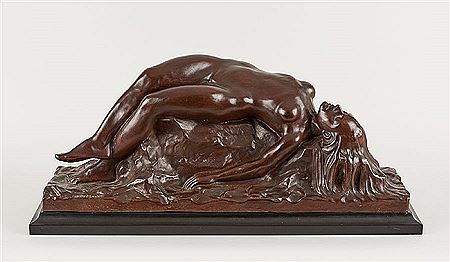 Jeune femme endormie au rocher