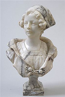 "Buste de jeune fille"