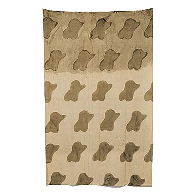 Sample artwork by Claude Viallat (Born 1936), known for abstract painting, part of supports/surfaces movement - View similar artists and auction records