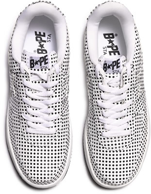 BAPESTA FS-029 CHOMPERS (BLACK) by BAPE: A Steet Wear Brand - Auction record, sale price, and art valuation. Compare with similar artists and explore comparable artworks.