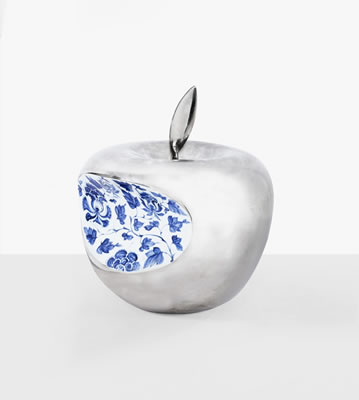 APPLE- CHINA (SILVER) by Li Lihong - Auction record, sale price, and art valuation. Compare with similar artists and explore comparable artworks.
