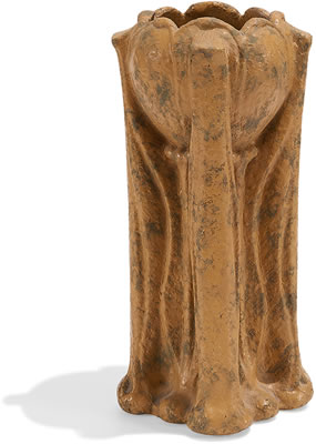 Tulip vase, #423 by Ferdinand Moreau - Auction record, sale price, and art valuation. Compare with similar artists and explore comparable artworks.