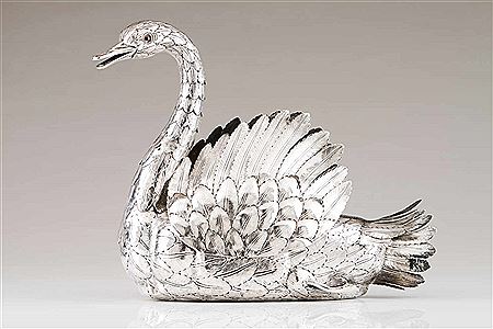 A "swan" flower bowl by David Ferreira - Auction record, sale price, and art valuation. Compare with similar artists and explore comparable artworks.